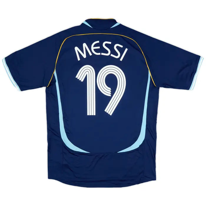 2006 Argentina Away Shirt Messi #19